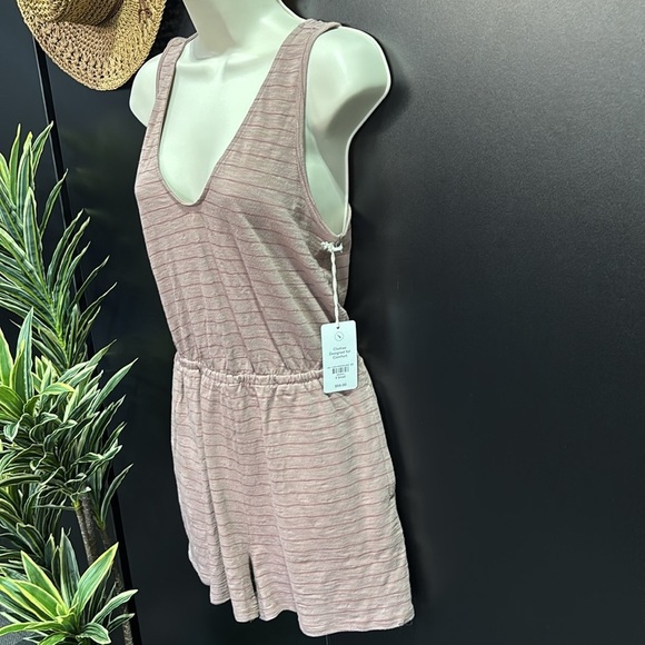 UpWest Romper,Low V-neck,crossover back,elastic waist, pockets,sleeveless,summer - Picture 5 of 9
